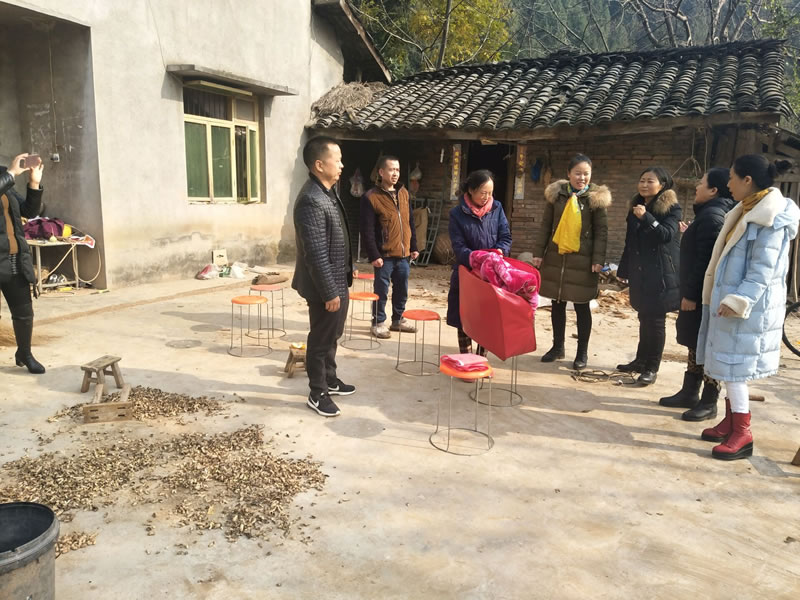 “责任正信，爱心公益”我们在行动——绵阳游仙区登仙村之行